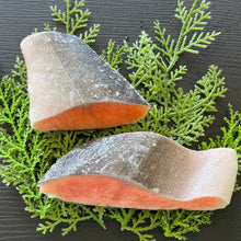 画像をギャラリービューアに読み込む, チリ産(養殖)銀サケ切身PBO(小骨とり) 20g~100gまで各サイズあります