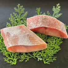 画像をギャラリービューアに読み込む, S天然サケ切身PBO(皮なし小骨とり) 20g~100gまで各サイズあります