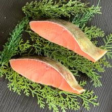 画像をギャラリービューアに読み込む, サケ切身PBO(小骨とり)20g~100gまで各サイズあります